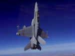avion de chasse vertical.jpg (74874 octets)
